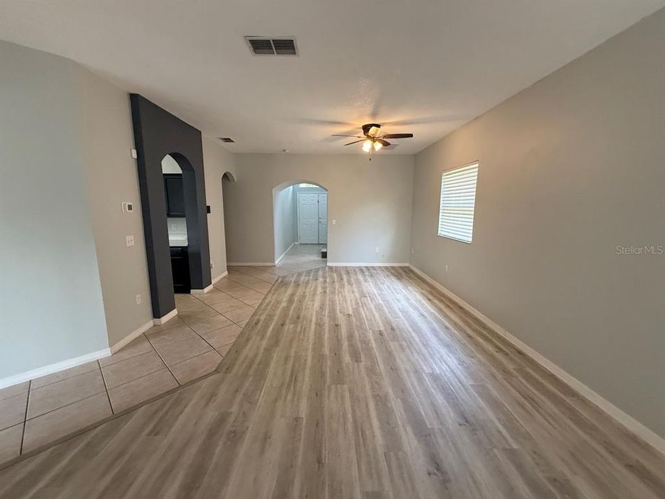 For Sale: $463,500 (4 beds, 2 baths, 2516 Square Feet)