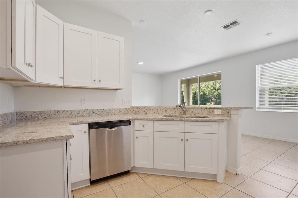 For Sale: $444,900 (7 beds, 3 baths, 2742 Square Feet)