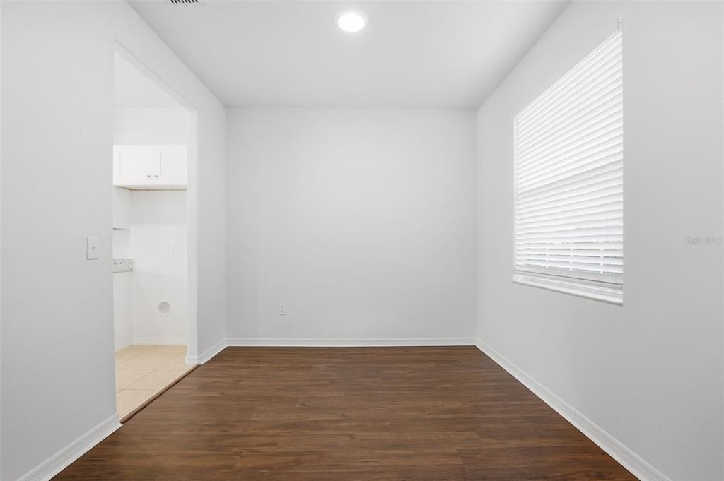 For Sale: $444,900 (7 beds, 3 baths, 2742 Square Feet)