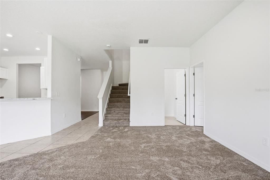 For Sale: $444,900 (7 beds, 3 baths, 2742 Square Feet)