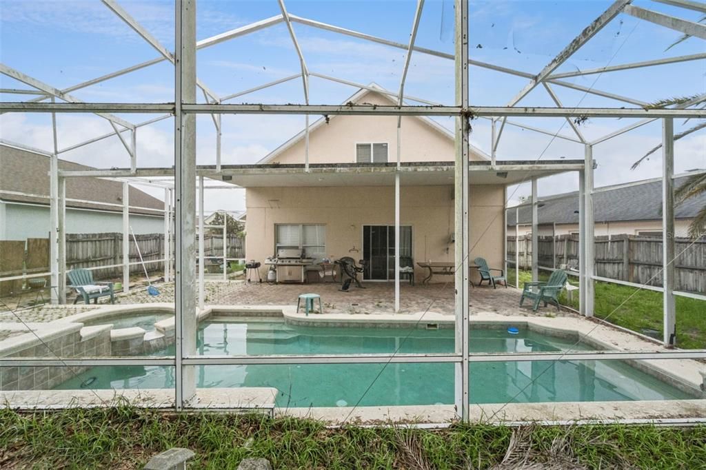 En Venta: $289,000 (4 camas, 2 baños, 1336 Pies cuadrados)
