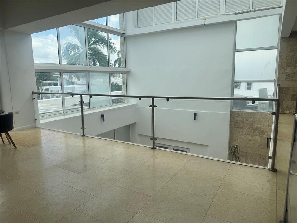 For Sale: $2,500,000 (5 beds, 6 baths, 6656 Square Feet)