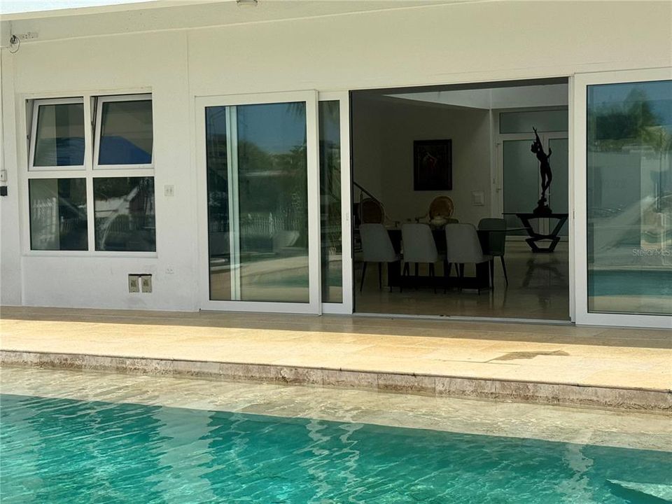 For Sale: $2,500,000 (5 beds, 6 baths, 6656 Square Feet)