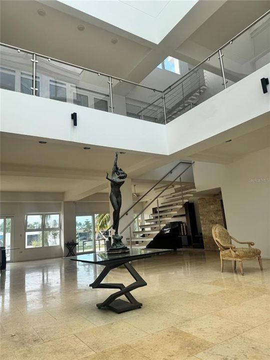 For Sale: $2,500,000 (5 beds, 6 baths, 6656 Square Feet)