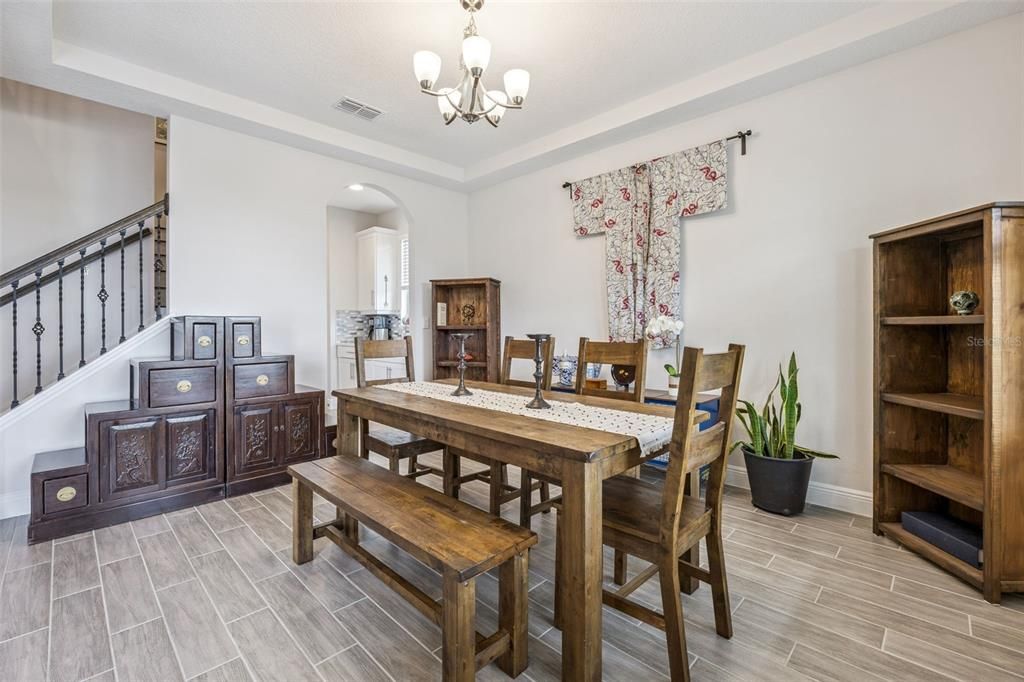 En Venta: $815,000 (5 camas, 4 baños, 3231 Pies cuadrados)