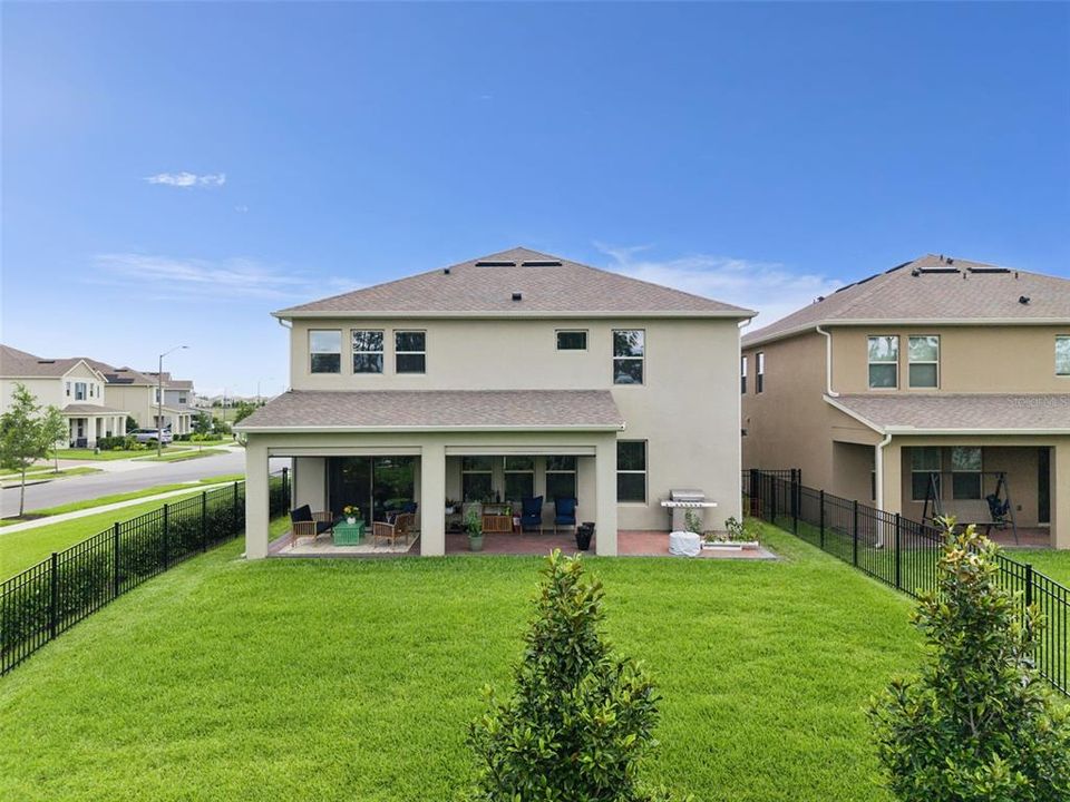 En Venta: $815,000 (5 camas, 4 baños, 3231 Pies cuadrados)