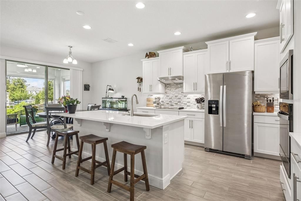 En Venta: $815,000 (5 camas, 4 baños, 3231 Pies cuadrados)