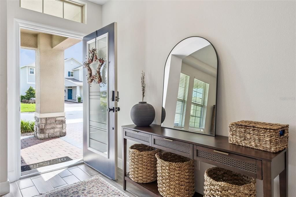 En Venta: $815,000 (5 camas, 4 baños, 3231 Pies cuadrados)
