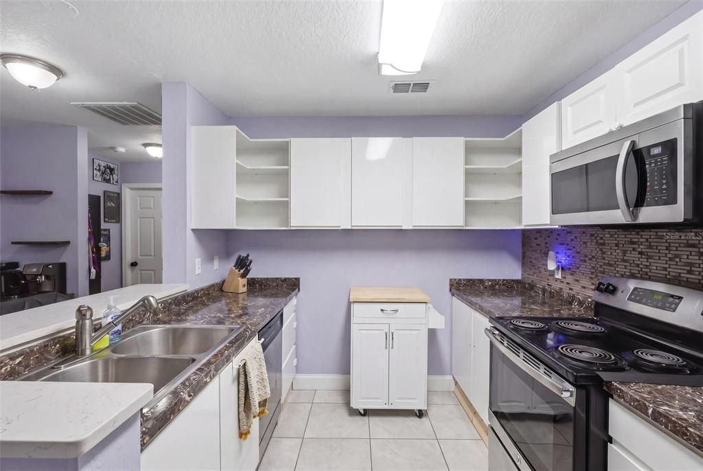 For Sale: $344,900 (3 beds, 2 baths, 1462 Square Feet)