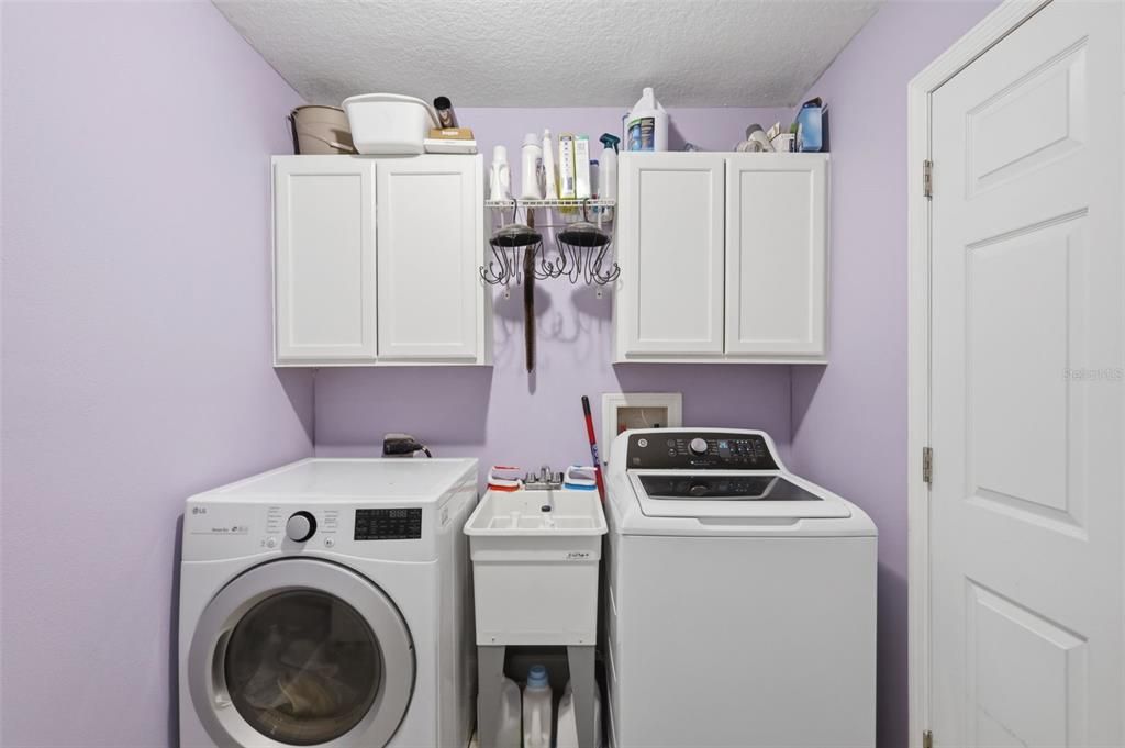 For Sale: $344,900 (3 beds, 2 baths, 1462 Square Feet)