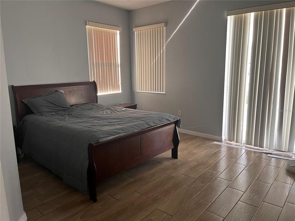 En Renta: $2,600 (4 camas, 3 baños, 1960 Pies cuadrados)