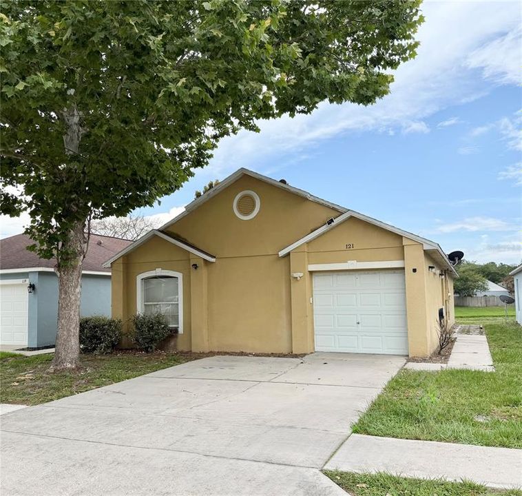 En Venta: $319,999 (4 camas, 2 baños, 1406 Pies cuadrados)