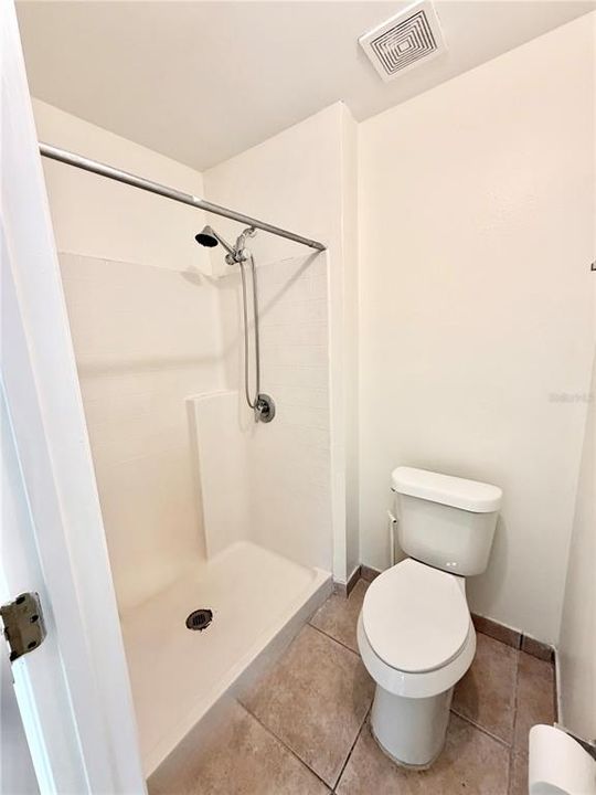 En Venta: $319,999 (4 camas, 2 baños, 1406 Pies cuadrados)