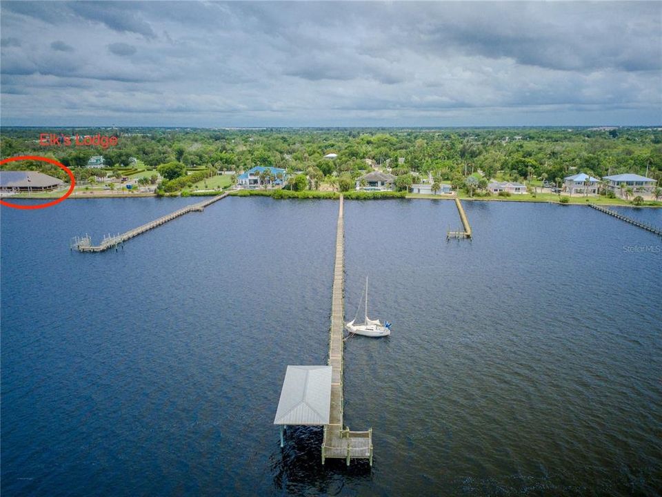 For Sale: $595,000 (0.92 acres)