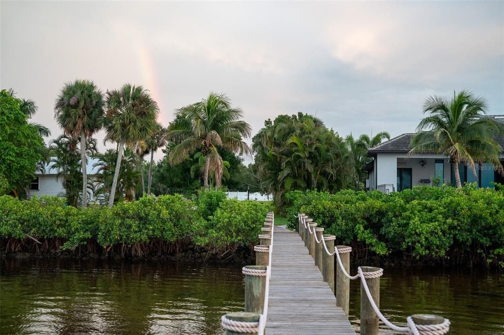 En Venta: $595,000 (0.92 acres)