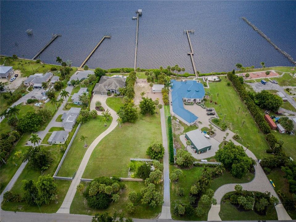For Sale: $595,000 (0.92 acres)