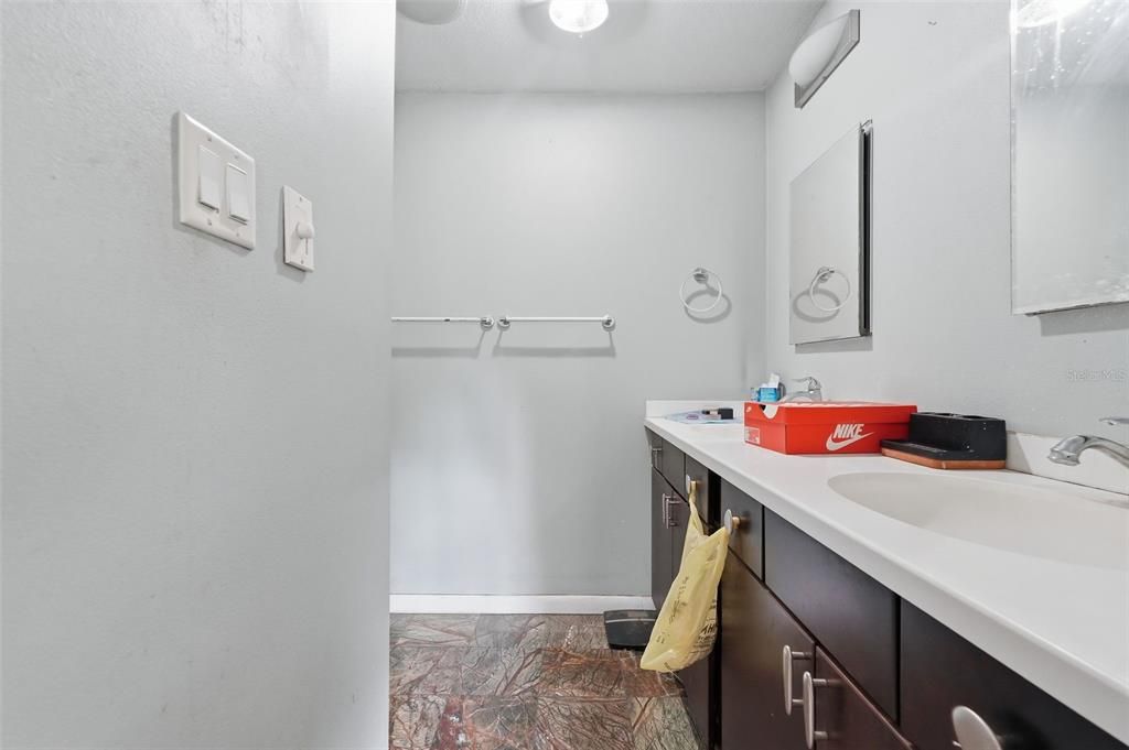En Venta: $525,000 (2 camas, 1 baños, 1392 Pies cuadrados)