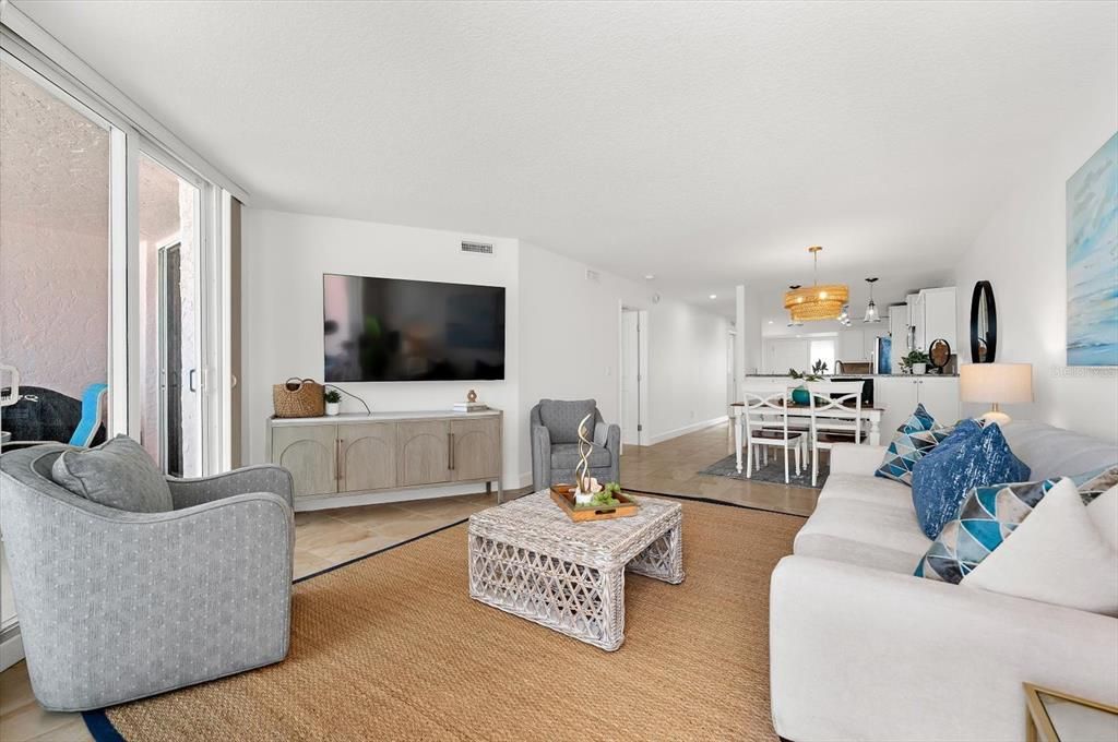For Sale: $1,600,000 (2 beds, 2 baths, 1179 Square Feet)