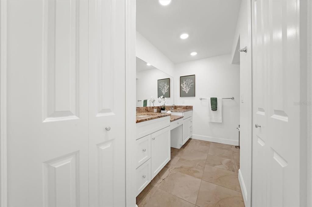 For Sale: $1,600,000 (2 beds, 2 baths, 1179 Square Feet)