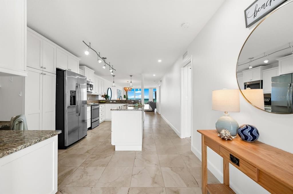 For Sale: $1,600,000 (2 beds, 2 baths, 1179 Square Feet)