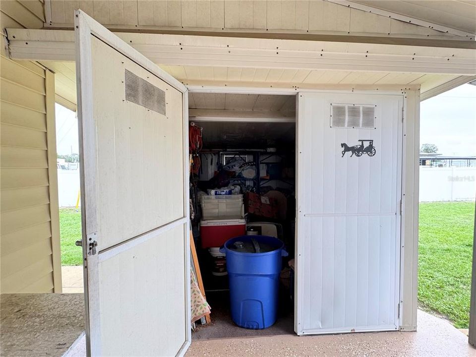 For Sale: $89,000 (1 beds, 1 baths, 408 Square Feet)