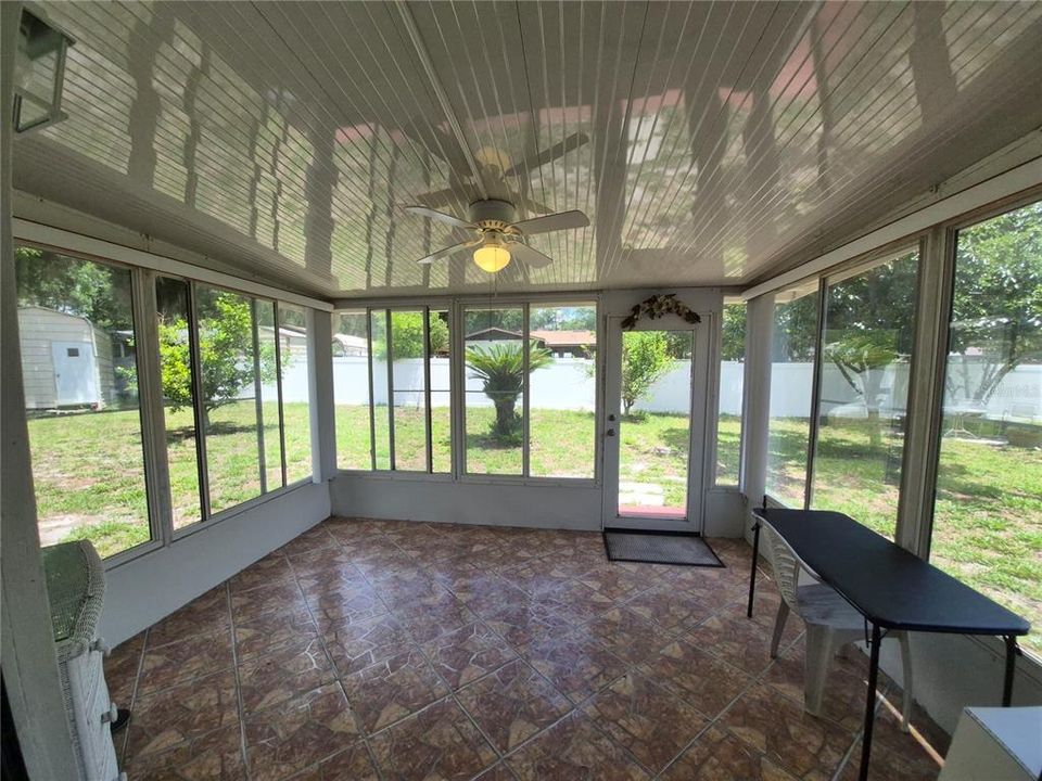 For Sale: $274,000 (3 beds, 2 baths, 1483 Square Feet)