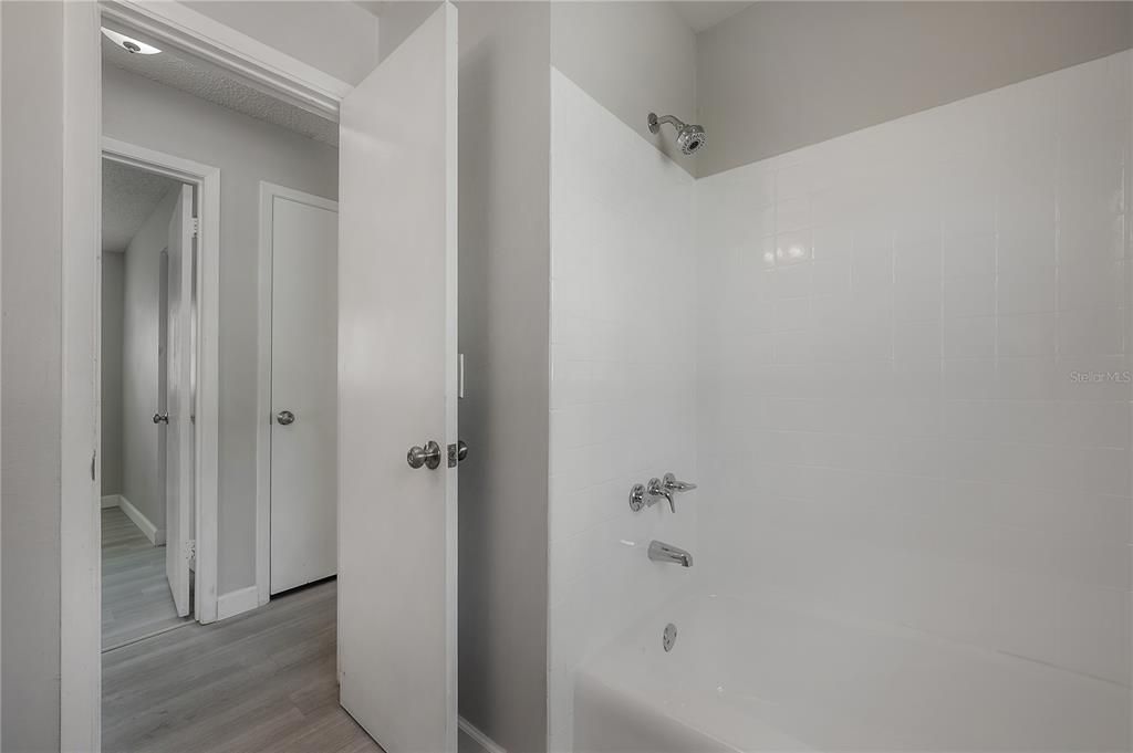 En Renta: $1,950 (3 camas, 1 baños, 888 Pies cuadrados)