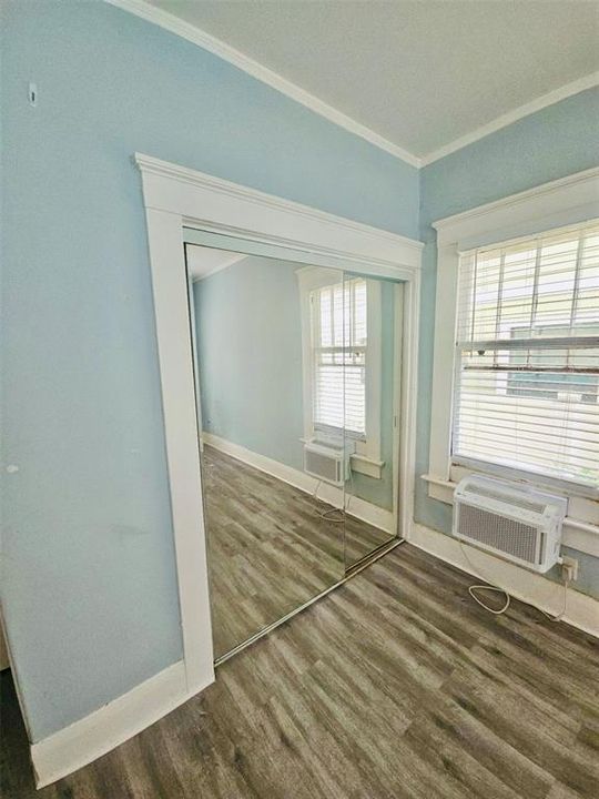 For Rent: $999 (0 beds, 1 baths, 3576 Square Feet)