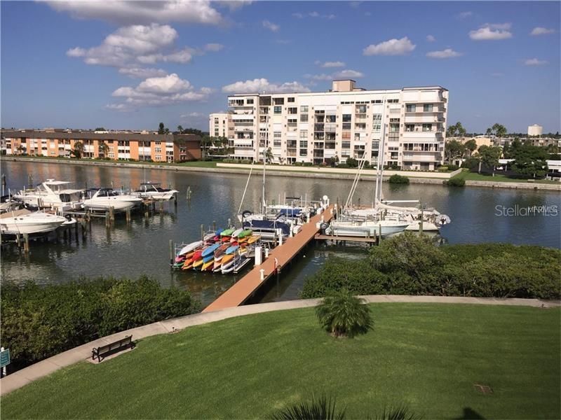 For Sale: $417,000 (2 beds, 2 baths, 1255 Square Feet)