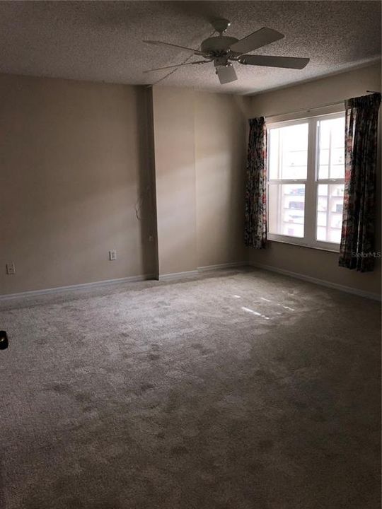 For Sale: $417,000 (2 beds, 2 baths, 1255 Square Feet)