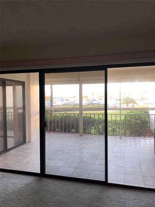 For Sale: $417,000 (2 beds, 2 baths, 1255 Square Feet)
