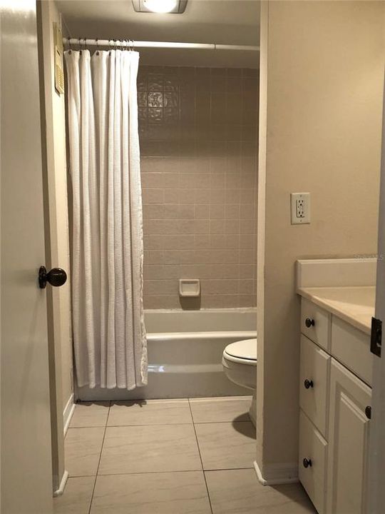 For Sale: $417,000 (2 beds, 2 baths, 1255 Square Feet)