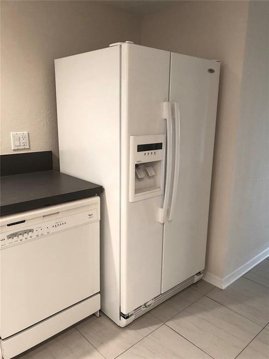 For Sale: $417,000 (2 beds, 2 baths, 1255 Square Feet)
