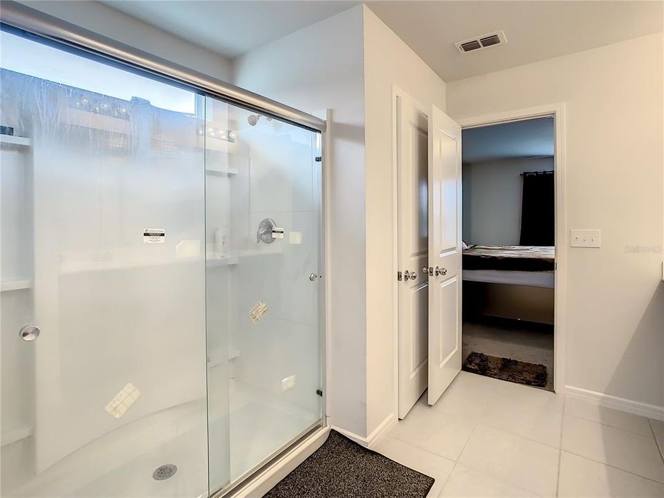 В аренду: $2,800 (5 спален, 3 ванн, 2615 Квадратных фут)