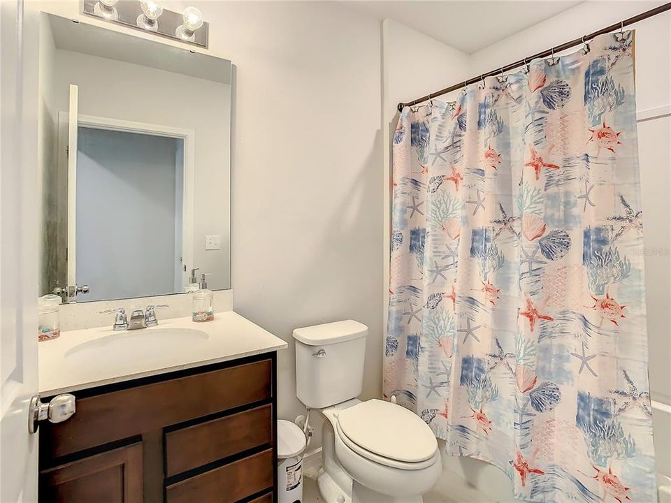 В аренду: $2,800 (5 спален, 3 ванн, 2615 Квадратных фут)