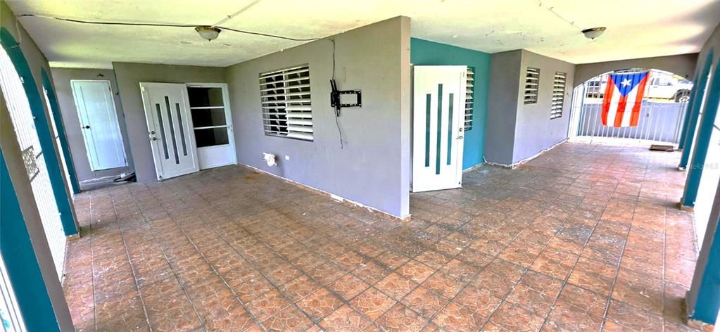 For Sale: $219,000 (3 beds, 2 baths, 1400 Square Feet)