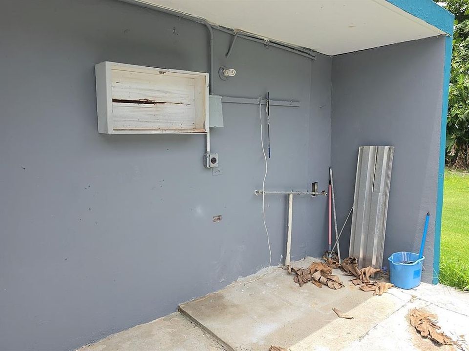 For Sale: $219,000 (3 beds, 2 baths, 1400 Square Feet)
