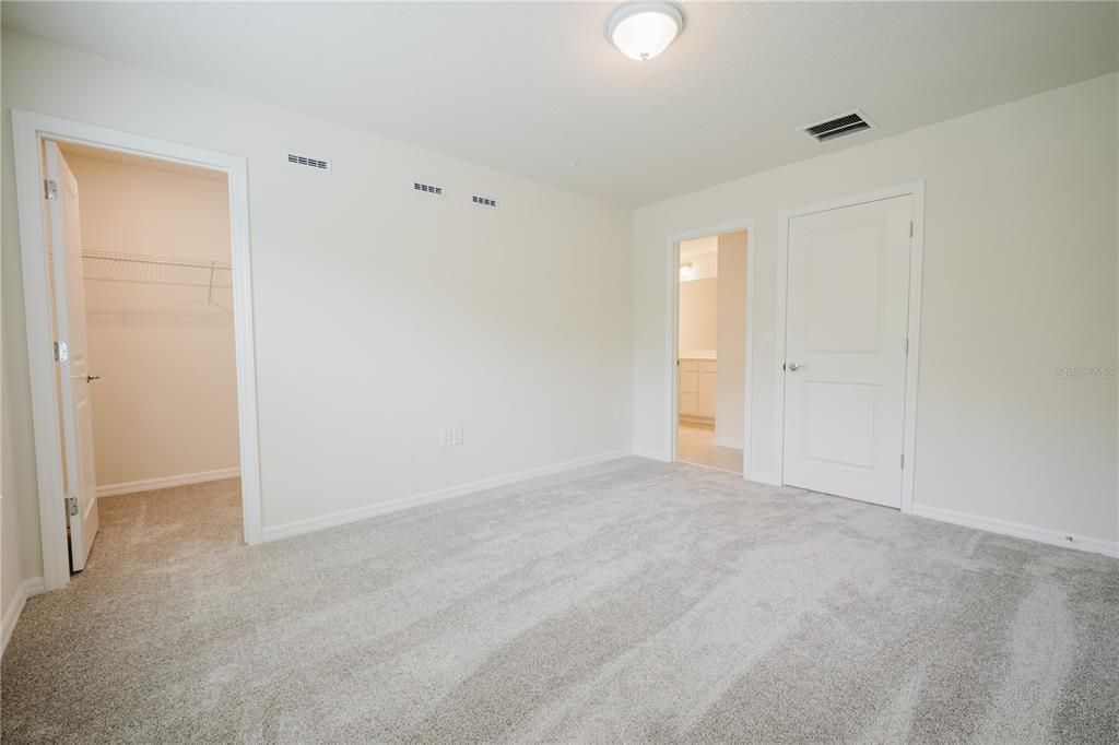 В аренду: $2,400 (3 спален, 2 ванн, 1699 Квадратных фут)