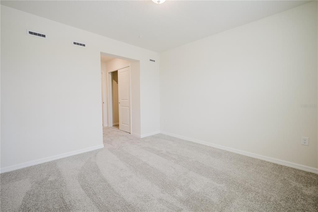 В аренду: $2,400 (3 спален, 2 ванн, 1699 Квадратных фут)