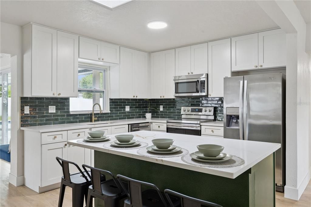 For Sale: $360,000 (3 beds, 2 baths, 1428 Square Feet)