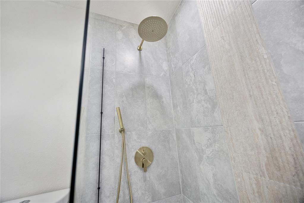 For Sale: $360,000 (3 beds, 2 baths, 1428 Square Feet)