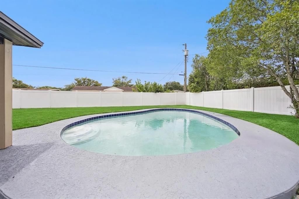 For Sale: $360,000 (3 beds, 2 baths, 1428 Square Feet)
