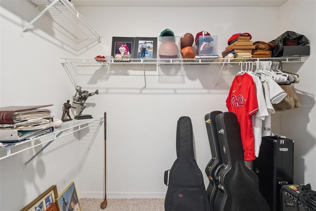 For Sale: $355,000 (4 beds, 2 baths, 1707 Square Feet)