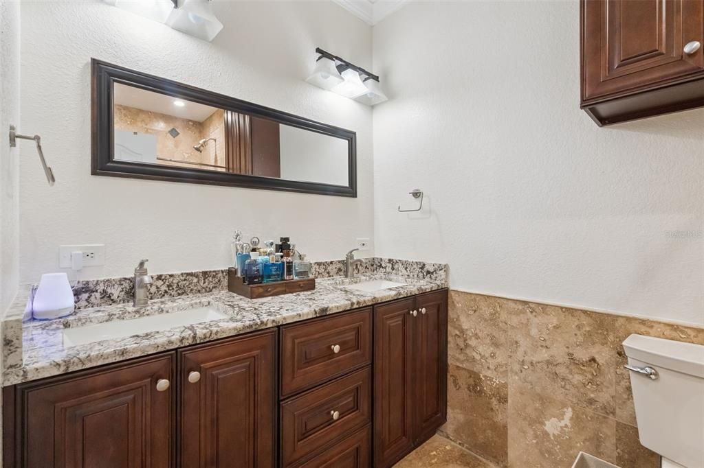 For Sale: $355,000 (4 beds, 2 baths, 1707 Square Feet)