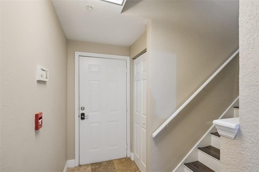 For Sale: $355,000 (4 beds, 2 baths, 1707 Square Feet)