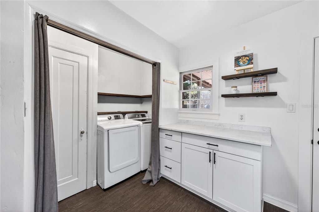 En Venta: $338,000 (2 camas, 1 baños, 797 Pies cuadrados)