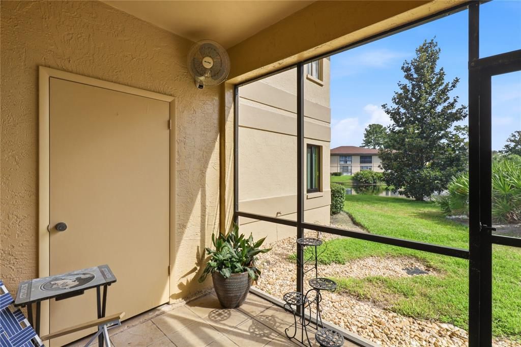For Sale: $227,000 (2 beds, 2 baths, 1100 Square Feet)