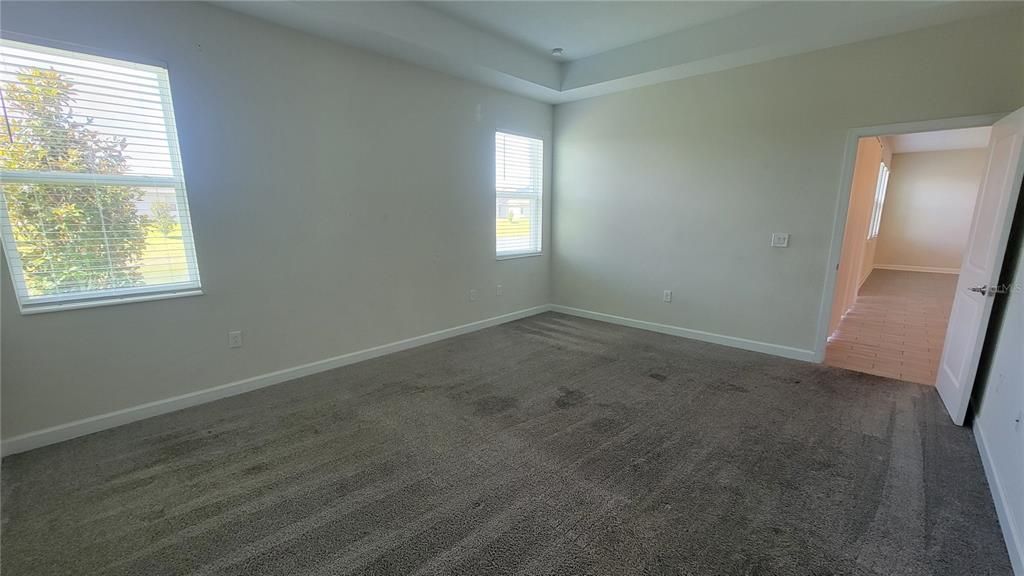 For Rent: $2,400 (4 beds, 3 baths, 2658 Square Feet)