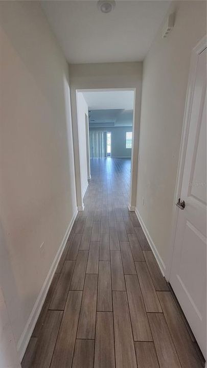 For Rent: $2,400 (4 beds, 3 baths, 2658 Square Feet)