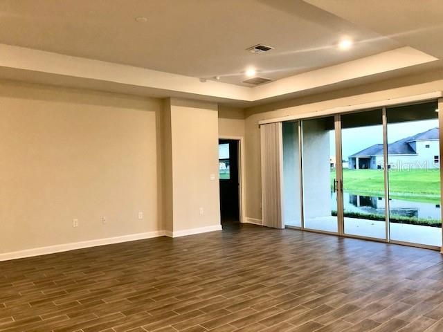 For Rent: $2,400 (4 beds, 3 baths, 2658 Square Feet)